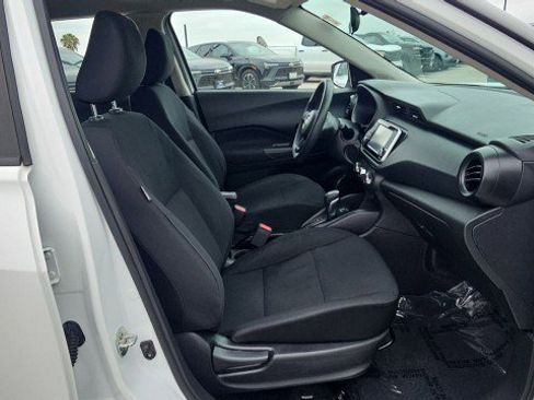 Used 2023 Nissan Kicks S FWD image 27