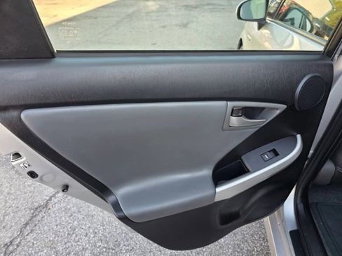 Used 2012 Toyota Prius image 19