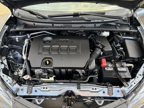 Used 2019 Toyota Corolla XLE image 11