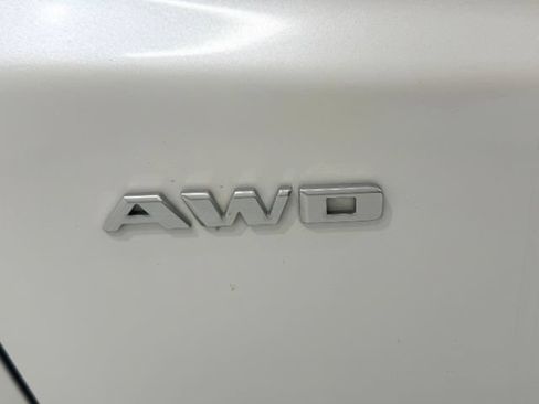 Used 2018 Cadillac XT5 Luxury AWD/4WD image 17