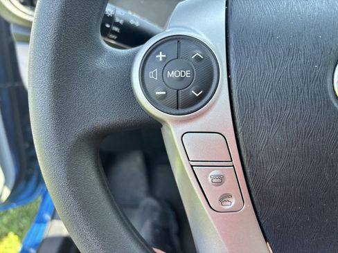 Used 2013 Toyota Prius C Two image 14