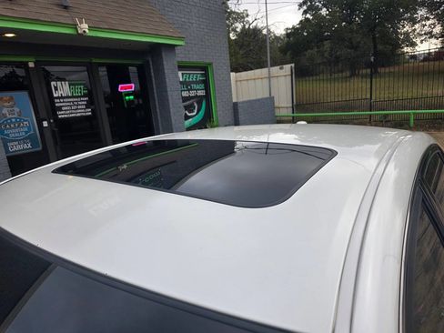 Used 2011 Toyota Avalon Limited image 61