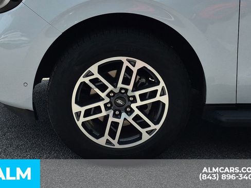 Used 2025 Ford Expedition Max Active AWD/4WD image 14