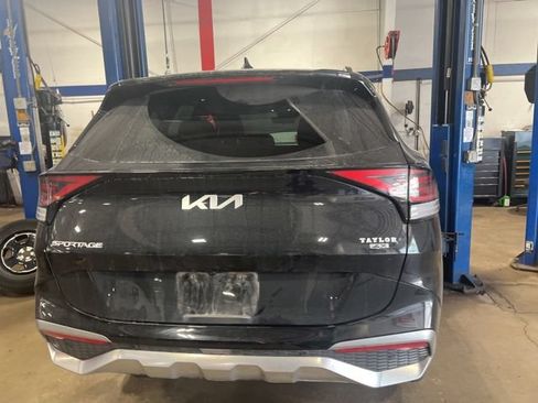 Used 2024 Kia Sportage SX AWD/4WD image 5