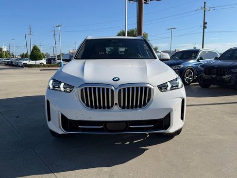 Certified 2026 BMW X5 sDrive40i w/ Parking Assistance Package RWD image 2