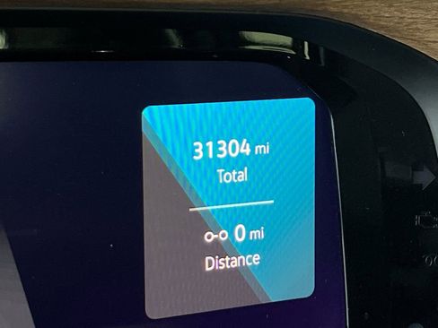 Used 2025 Volkswagen Atlas SE image 18