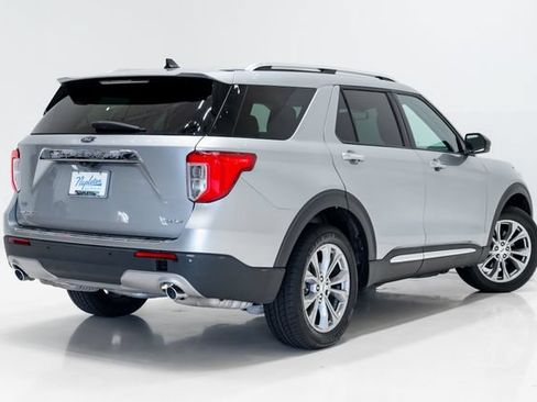 Used 2023 Ford Explorer Limited AWD/4WD image 33