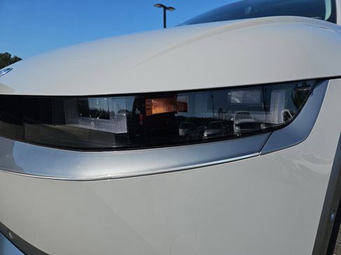 Used 2023 Hyundai Ioniq 5 Limited AWD/4WD image 32