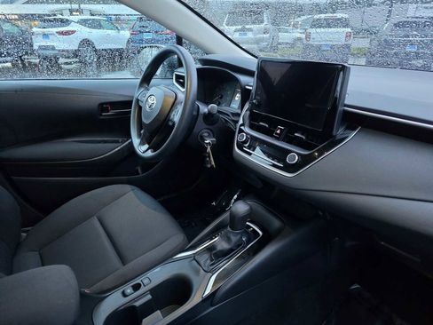 Used 2024 Toyota Corolla LE image 11