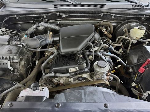 Used 2015 Toyota Tacoma 2WD Access Cab w/ Convenience Package image 25