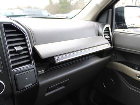 Used 2018 Ford Expedition Max Limited w/ Equipment Group 301A image 41