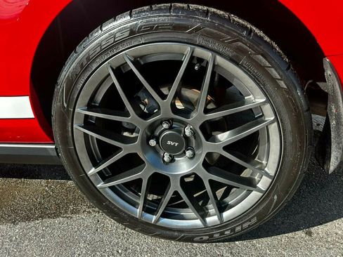 Used 2011 Ford Mustang Shelby GT500 w/ SVT Performance Pkg image 25