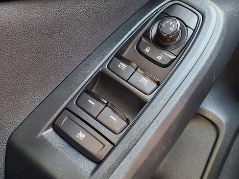 Used 2024 Subaru Crosstrek 2.0i image 10