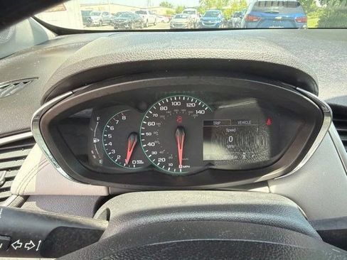 Used 2021 Chevrolet Trax LT AWD/4WD image 15