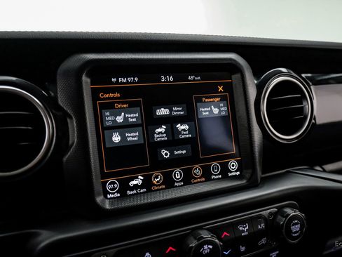 Used 2022 Jeep Wrangler Unlimited Rubicon w/ Xtreme Recon 35" Tire Package image 72