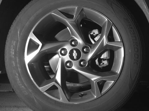 Used 2025 Chevrolet Trax LT w/ LT Convenience Package FWD image 13