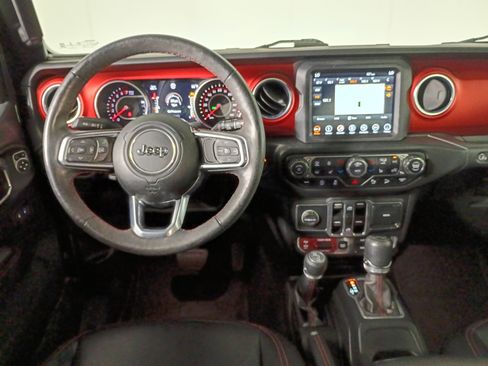 Used 2018 Jeep Wrangler Unlimited Rubicon w/ Dual Top Group image 34