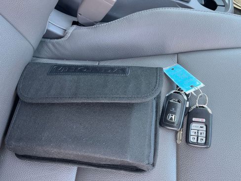 Used 2016 Honda Odyssey Touring image 33