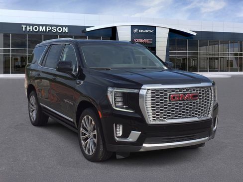 Used 2022 GMC Yukon Denali w/ Denali Premium Package AWD/4WD image 1