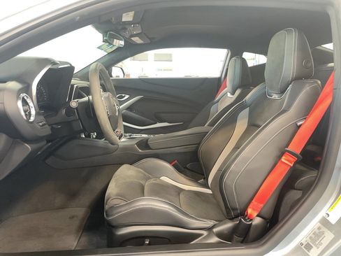 Used 2023 Chevrolet Camaro SS RWD image 6