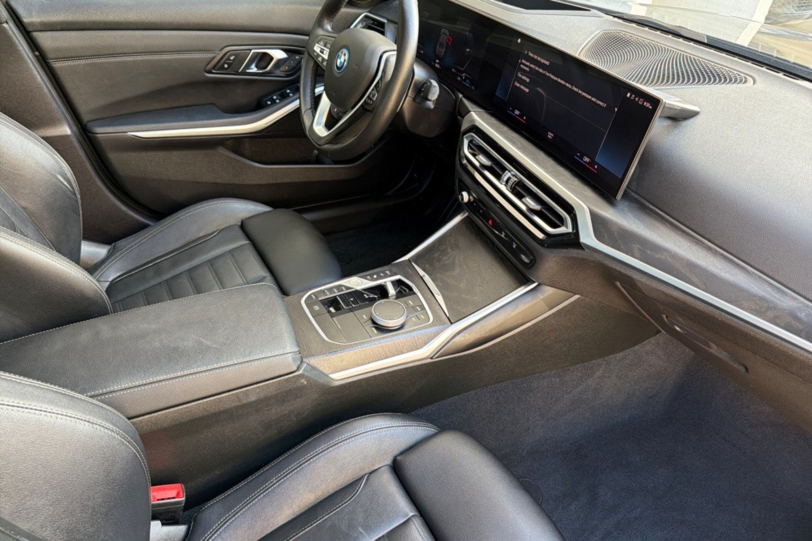 Used 2024 BMW 330e w/ Premium Package RWD image 14