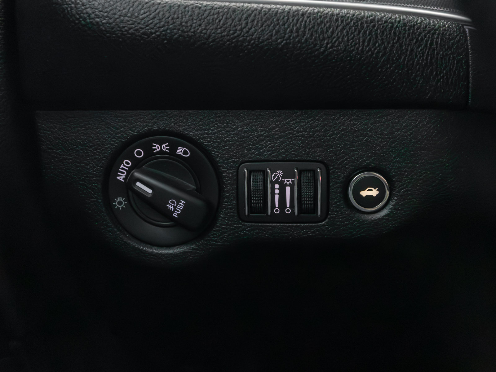 Used 2018 Dodge Challenger SXT Plus RWD image 51