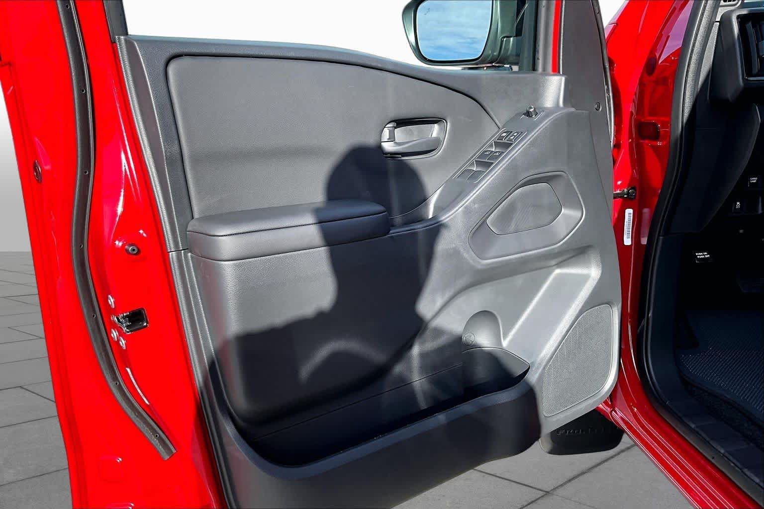 New 2027 Nissan Frontier 2WD Crew Cab image 10
