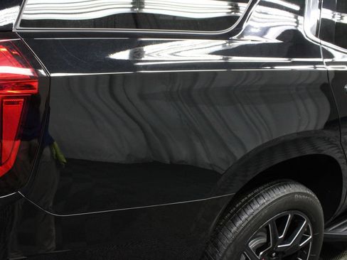 Used 2023 GMC Yukon Denali w/ LPO, Floor Liner Package AWD/4WD image 40
