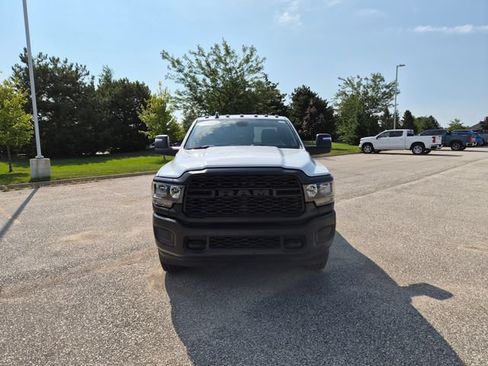 Used 2024 RAM 2500 Tradesman w/ Snow Chief Group AWD/4WD image 2