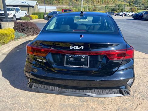 Used 2024 Kia Forte LXS FWD image 7