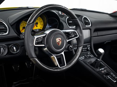 Certified 2025 Porsche 718 Boxster GTS image 15