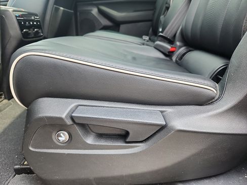 Used 2023 Acura MDX SH-AWD w/ Advance Package image 27