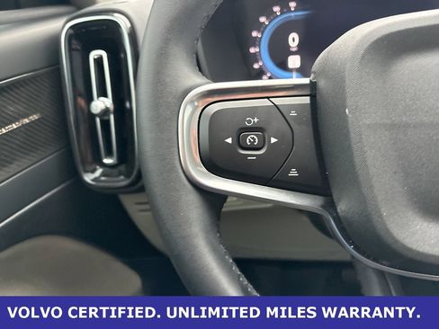 Used 2024 Volvo XC40 B5 Ultimate w/ Protection Package Premier image 24