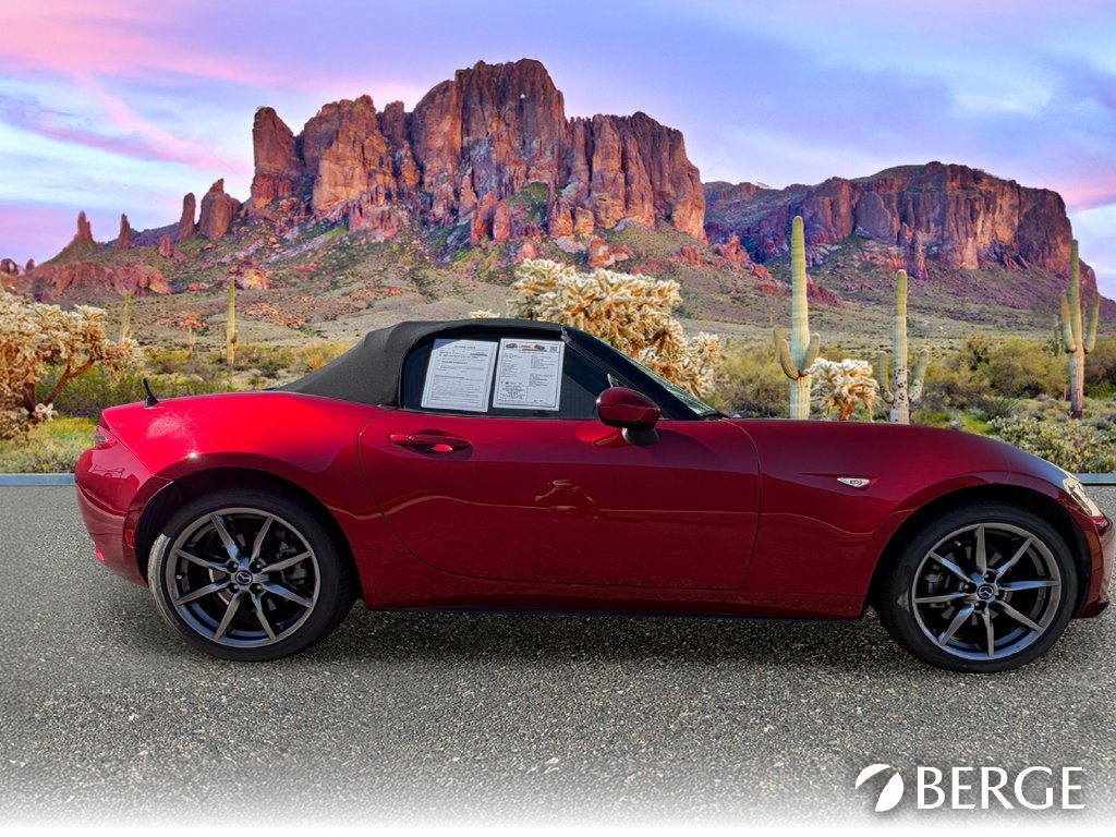 Used 2022 MAZDA MX-5 Miata Grand Touring RWD image 8