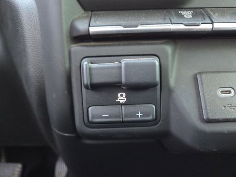 Used 2023 GMC Sierra 3500 Pro w/ Convenience Package image 13