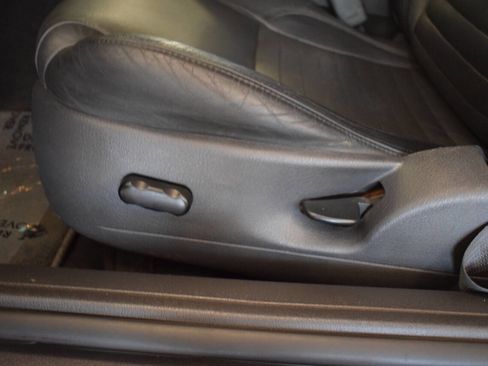 Used 2002 Ford Thunderbird Deluxe image 20