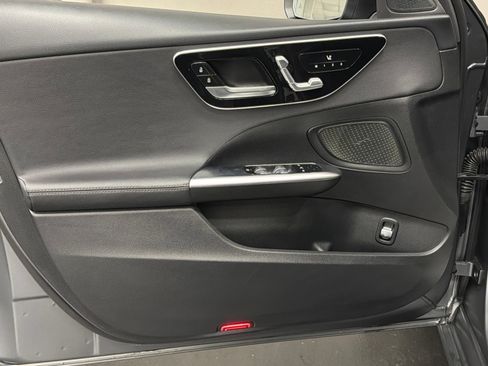 Used 2023 Mercedes-Benz C 300 Sedan image 21