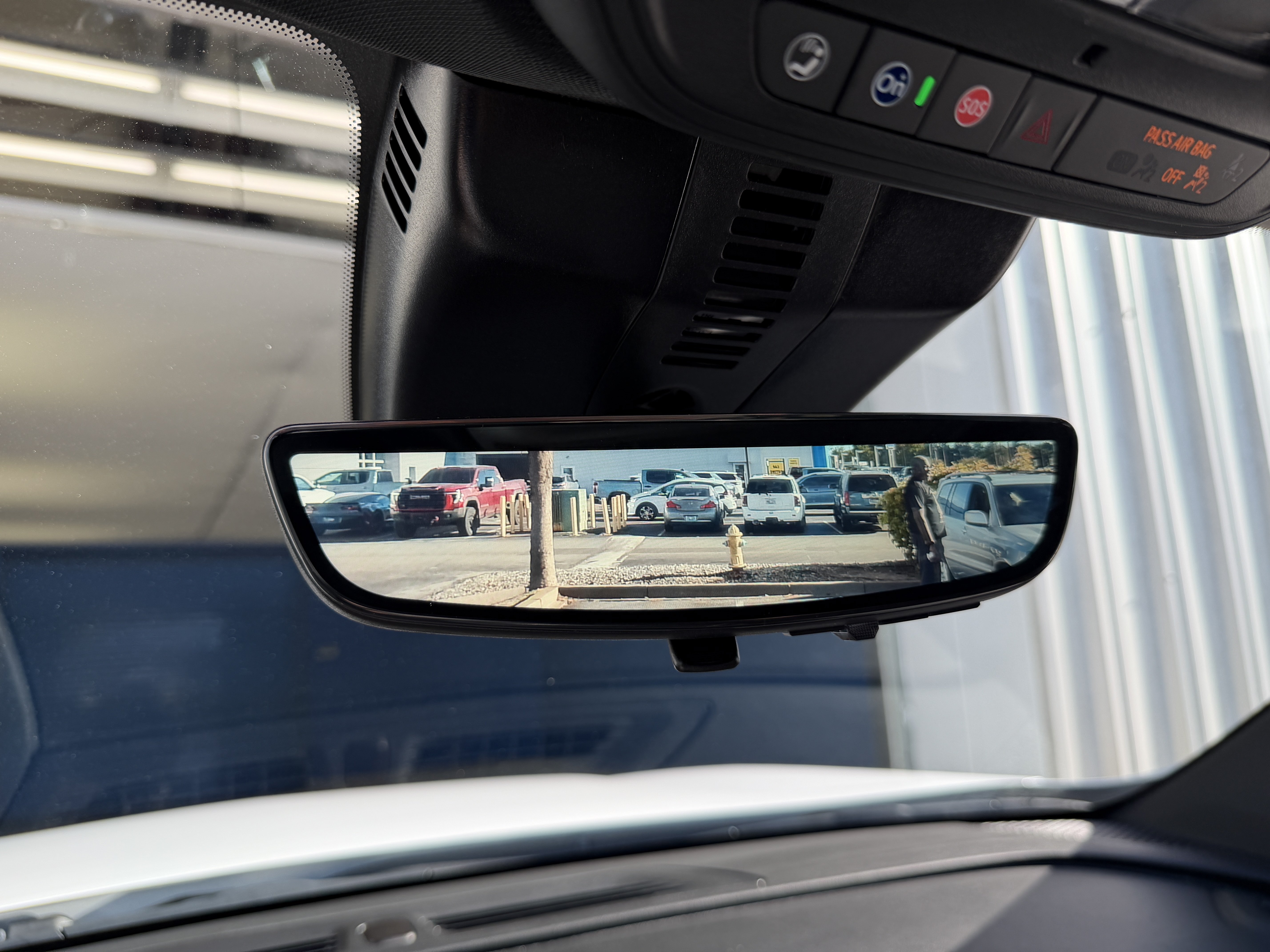 Used 2026 Chevrolet Traverse LT w/ Driver Confidence Package FWD image 26