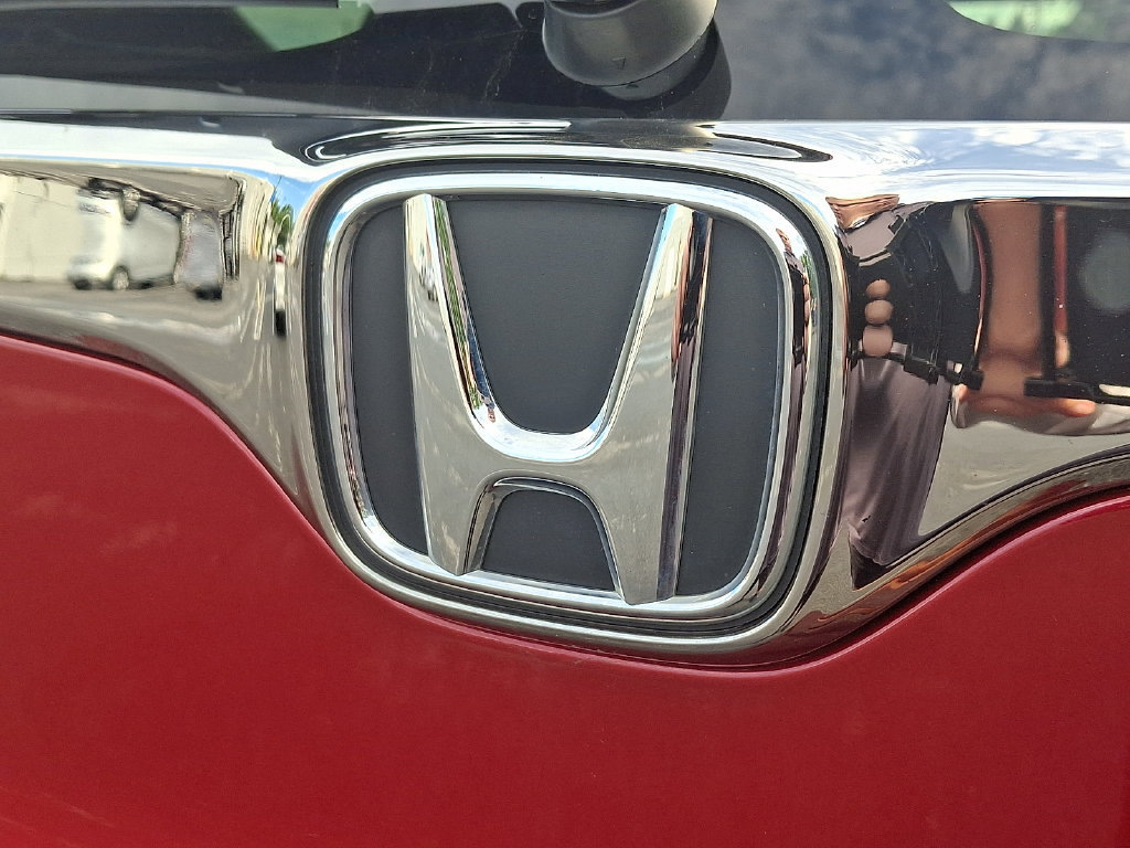 Used 2020 Honda CR-V Touring image 32