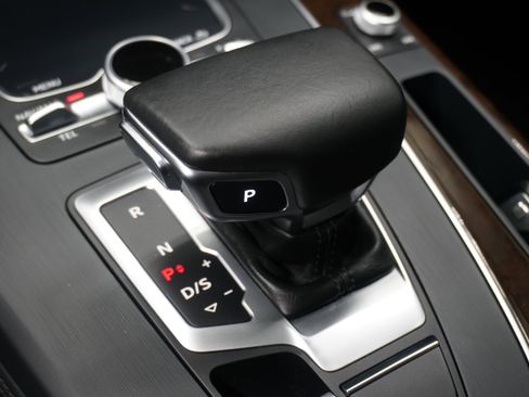 Used 2019 Audi Q5 2.0T Premium Plus w/ Premium Plus Package image 23