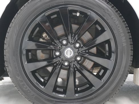 Used 2017 Nissan Altima 2.5 SL w/ Technology Package image 29