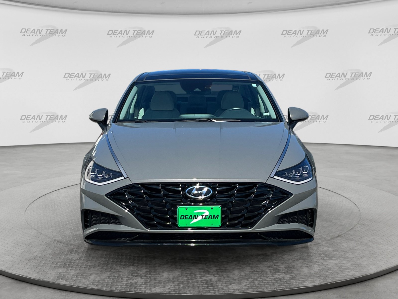 Used 2023 Hyundai Sonata SEL w/ Convenience Package FWD image 2