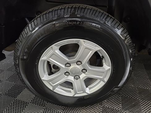 Used 2019 Jeep Wrangler Unlimited Sport S AWD/4WD image 13