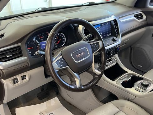Used 2020 GMC Acadia SLT w/ Premium Package image 22