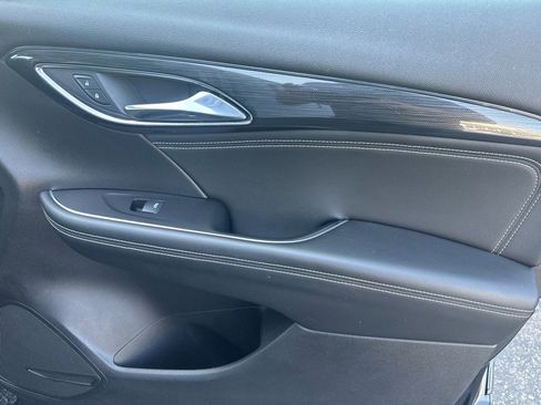 Used 2023 Buick Envision Preferred image 27