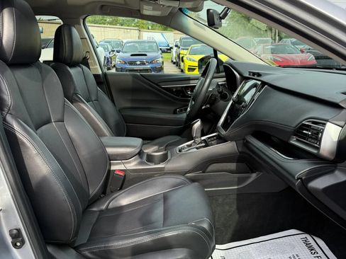 Used 2020 Subaru Outback Limited AWD/4WD image 16