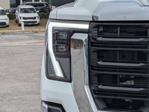 Certified 2024 GMC Sierra 2500 Pro w/ Convenience Package image 10