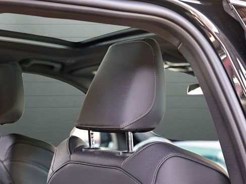 Used 2023 BMW X1 xDrive28i w/ M Sport Package image 41