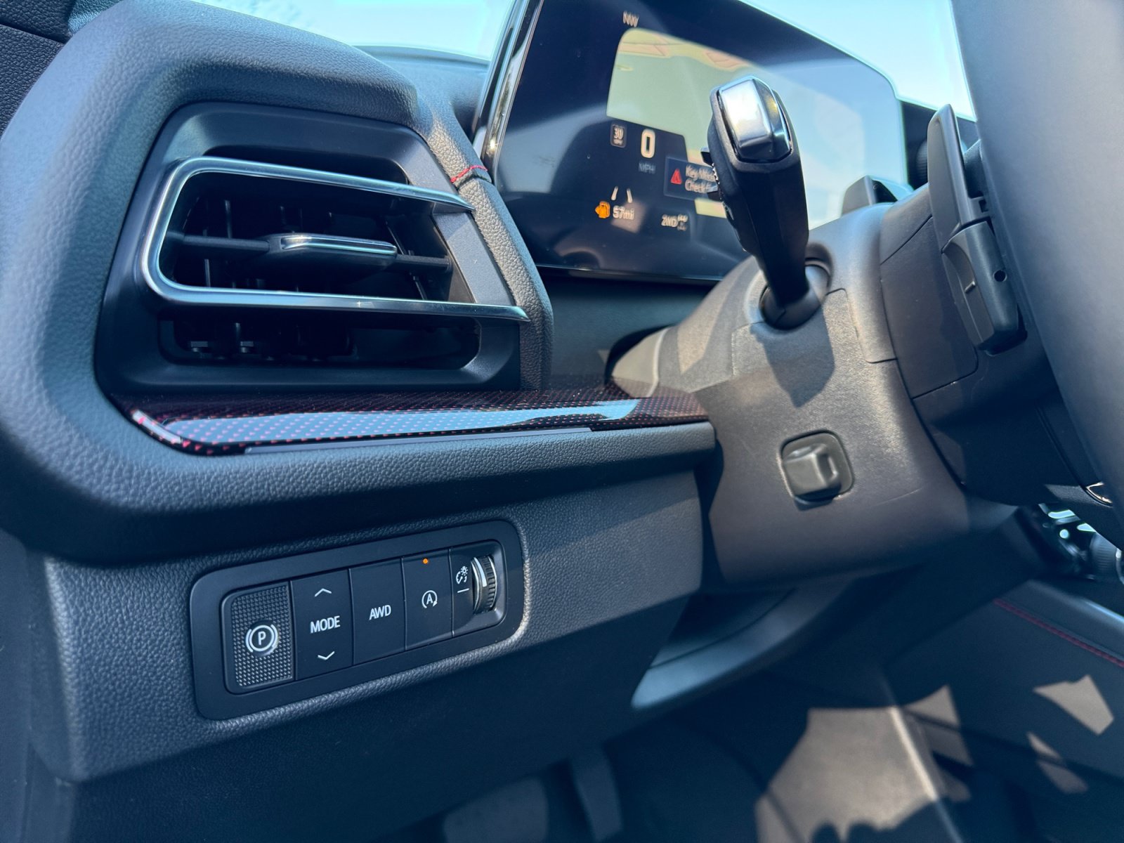 New 2027 Chevrolet Traverse RS AWD/4WD image 21