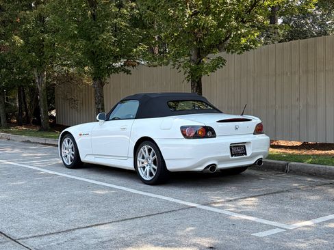 Used 2005 Honda S2000 image 10